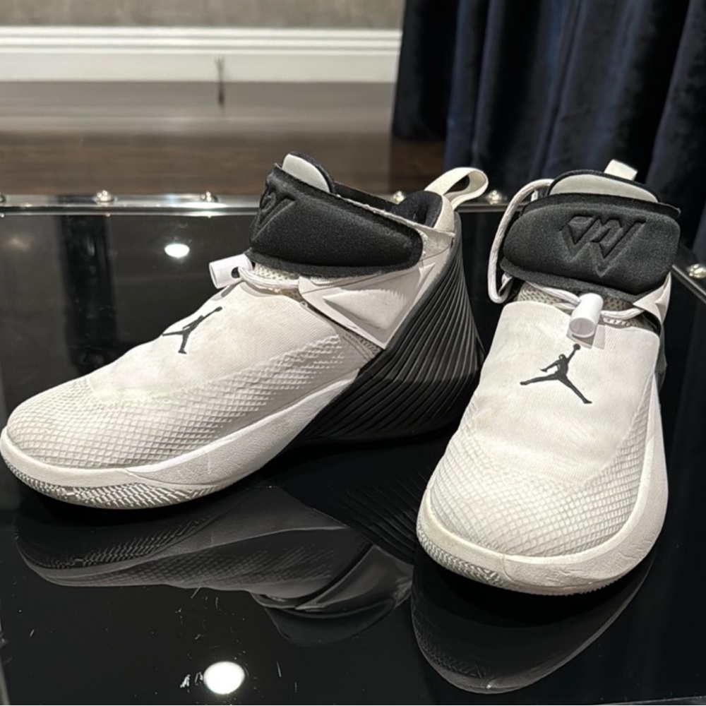 Jordan Why Not Zer0.3 Basketball Shoes - Boys 4.5 - Fast Shipping!